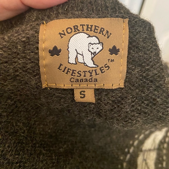 Northern Lifestyles Hand Knit Wool Cardigan 🇨🇦 - Picture 7 of 8